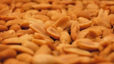 Tuzlu fıstık döndürme