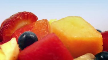 Lezzetli karışık meyve Closeup döndürme