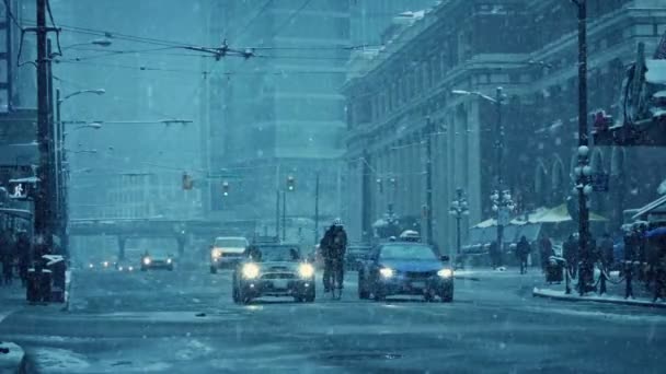 Veículos Estrada Cidade Tempestade Neve — Vídeo de Stock