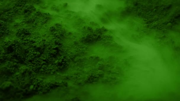 Spooky Fumo Verde Muove Sopra Terra — Video Stock