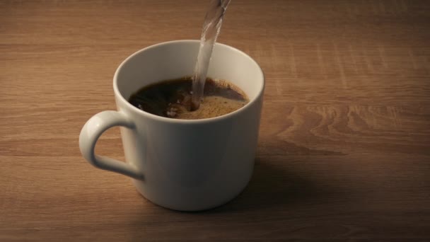 Café Haciendo Primer Plano Mesa — Vídeos de Stock