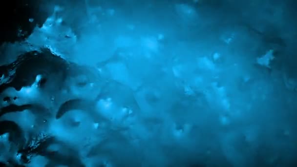 Bouillonnement Bleu Chimique Liquide Gros Plan — Video