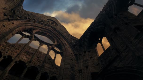 Церковь Руины Закате Глядя Вверх Изнутри — стоковое видео
