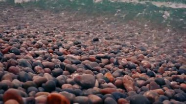 Gün batımında Sahilde Hareket Etmek