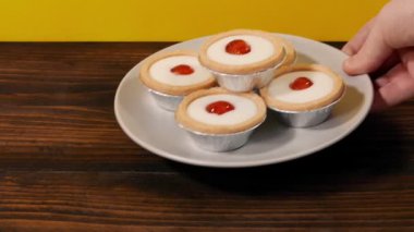 Bakewell Turtaları Söndürüldü, İnsan Bir Kişi Alındı