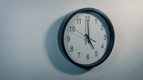Clock Wall Clock Moving Shot — стоковое видео