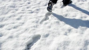 Kar montaj ile yürüyüş