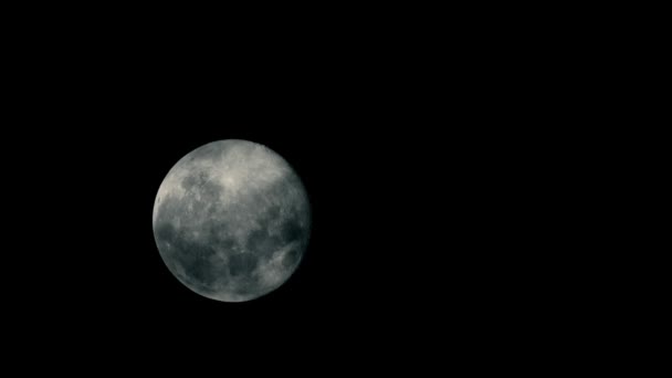 Luna y nubes de miedo — Vídeo de stock