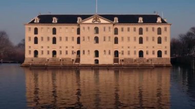 Mansion House Rıhtımlar üzerinde