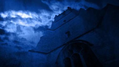 Ortaçağ Kulesine Ay ışığında Yağmur yağışıweather forecast