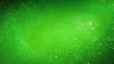 Köpüren Yeşil Sıvı Sigara ve Köpükler