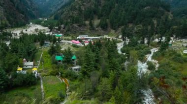 Elma Bahçesi Haril Vadisi Uttarakhand Hindistan. 