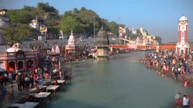 Hindular Har Ki Pauri Haridwar Ganj 'ı destekliyor.. 