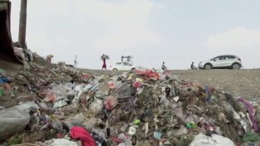 Küresel ısınma, çevre kirliliği gibi 19 kirliliği kapsıyordu. 60fps