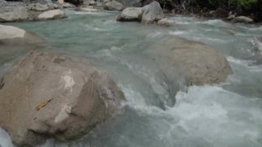 Su, Doğal Güzelliğin Orijinal Kaynağı