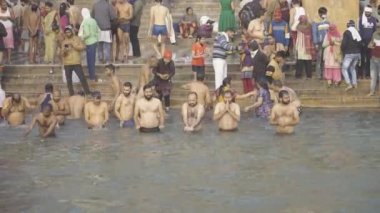 Mahakumbh Hinduizm için büyük bir hac ve festival.