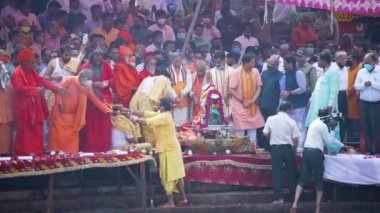 Eşitliğin Bir Çerçevede Gösterilmesi, Hinduizm Kültürü