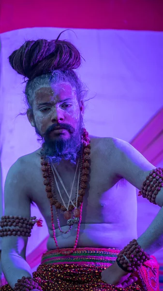 Indyjscy święci w tradycyjny sposób Yog Mudra, medytując — Zdjęcie stockowe