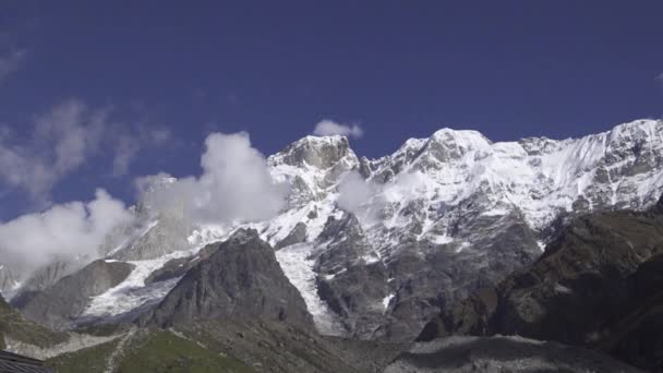 Himalayan Hills pemandangan menunjukkan Himalaya Hills, kota Himalaya, — Stok Video