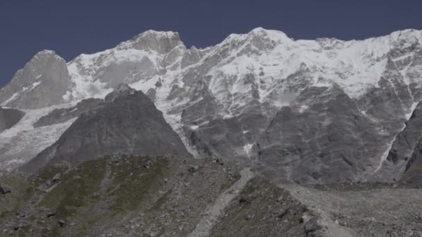 Himálajské kopce scenérie zobrazující Himálajské vrchy, město Himálaje, — Stock video