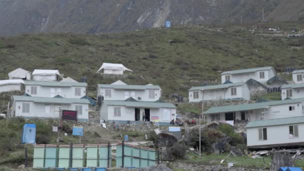 Himalaya town, tents, peaks at the background Himalayan Hills scenery showing Himalaya Hills, — Stock Video