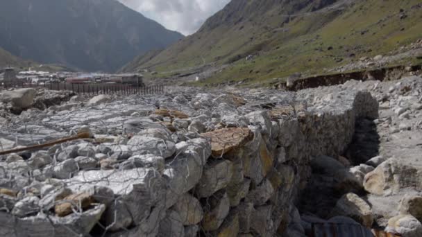 Παγκόσμια μεγαλύτερη καταστροφή στην Ινδία στο ιερό kedarnath — Αρχείο Βίντεο