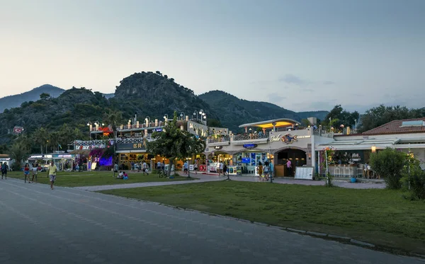 Oludeniz Turquia Agosto 2017 Restaurantes Lojas Passeio Marítimo Oludeniz Turquia — Fotografia de Stock