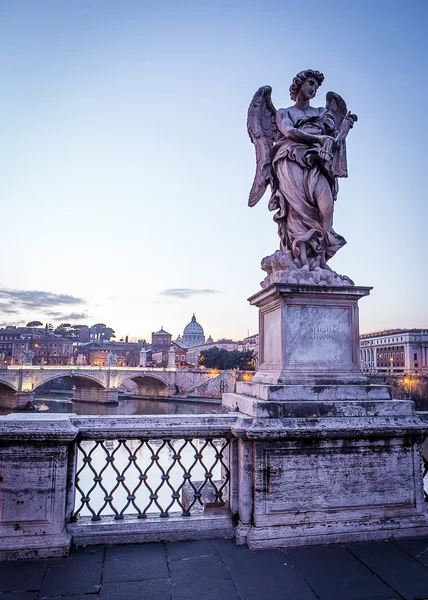 Skulptur av angel på Pons Aelius bro — Stockfoto