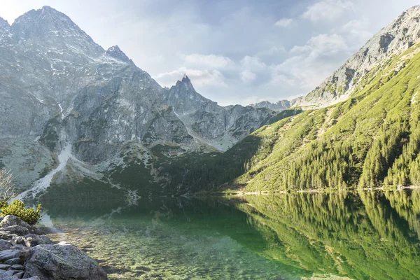 Morskie oko Teich im polnischen Teil der Tatra — Stockfoto