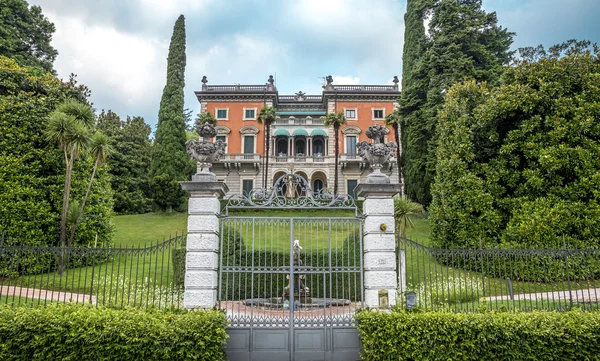 Vivenda no Lago Como, na Itália — Fotografia de Stock