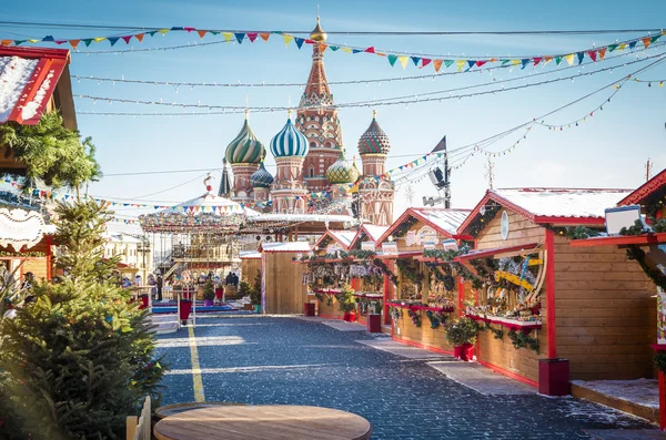 Boże Narodzenie wieś Targi na placu czerwonym w Moskwie — Zdjęcie stockowe