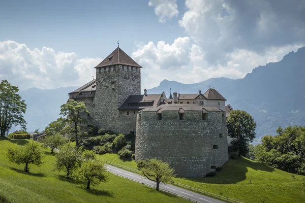 Castelo medieval em Vaduz, Liechtenstein — Fotografia de Stock