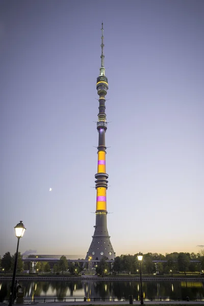 Torre de Ostankino em Moscú, Rússia — Fotografia de Stock