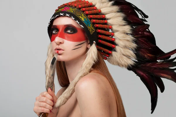 Girl red Indian. — Stock Photo, Image