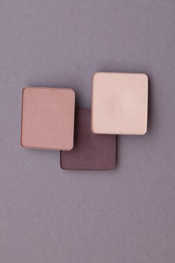 Birçok kozmetik, üstten görünüm.