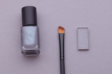 Birçok kozmetik, üstten görünüm.