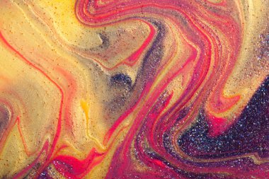 çok güzel bir kız.