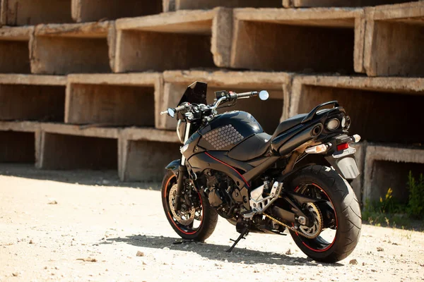 Deportiva Moto Suzuki Negro Naturaleza — Foto de Stock