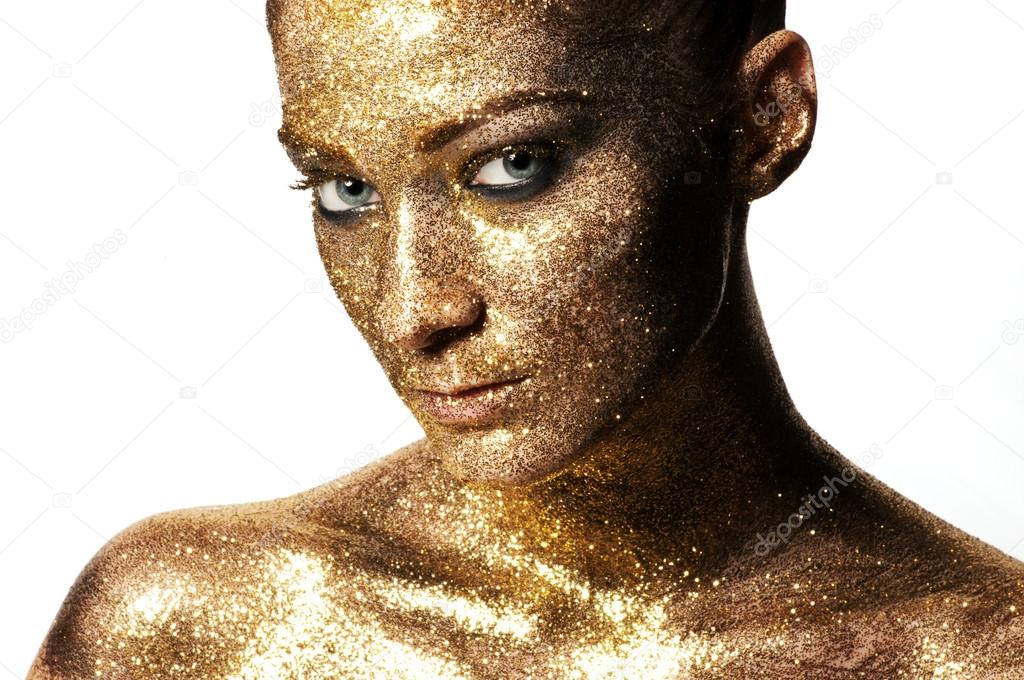 Face in gold. .