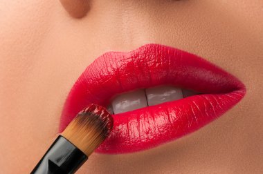 Kırmızı Dudaklar .