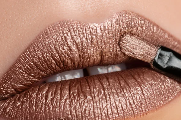 Bronzene Lippen — Stockfoto