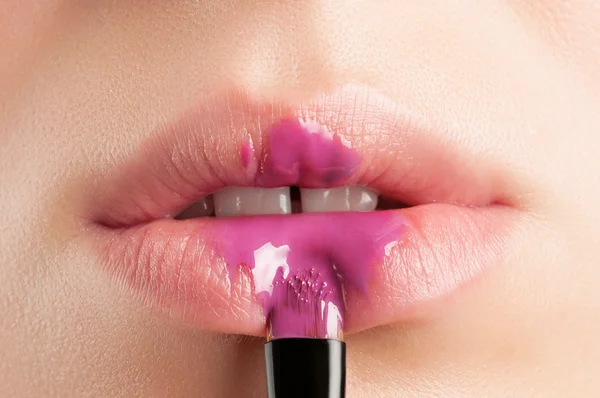 Violet lips — Stock Photo, Image