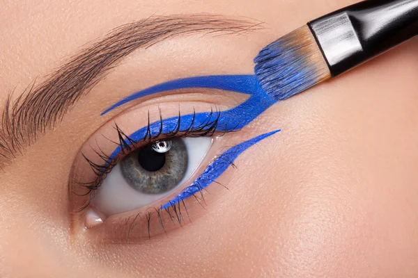 Mooie en kleurrijke oog make-up. — Stockfoto