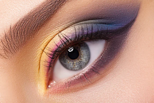 Hermoso maquillaje de ojos . — Foto de Stock