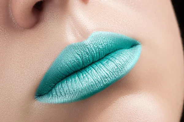 Turquoise lips close-up. — Stock Photo, Image