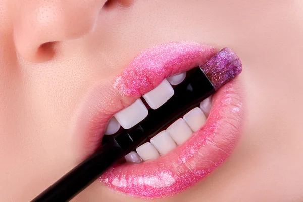 Pink lips close-up. — Stock Photo, Image