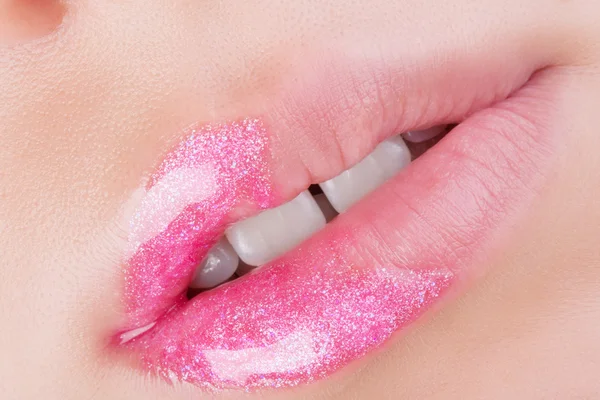 Lips with pink glitter. — Stock Photo, Image