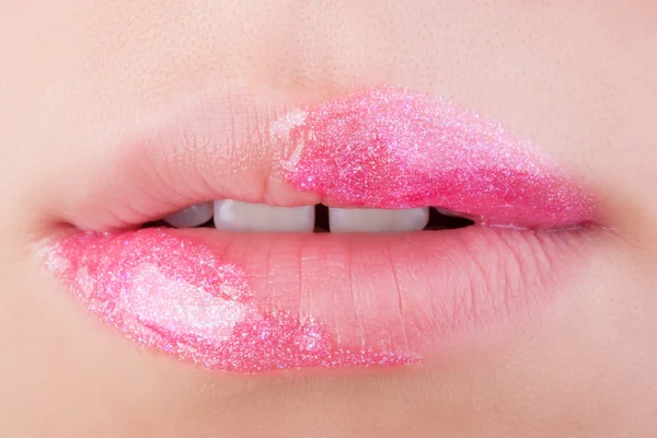 Labios con purpurina rosa . — Foto de Stock