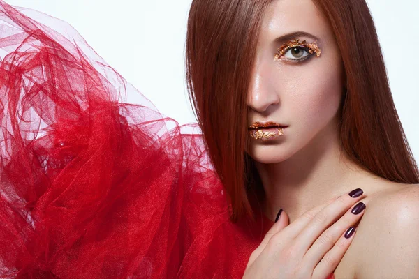 Ritratto di ragazza dai capelli rossi . — Foto Stock