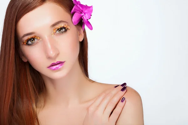 Portrait of red-haired girl. — Stock Photo, Image